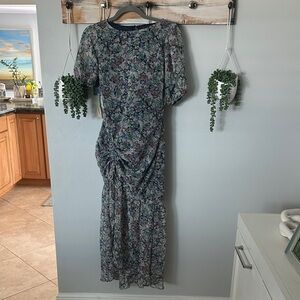 ASTR Floral Puff-Sleeve Midi Dress in Multi Green small